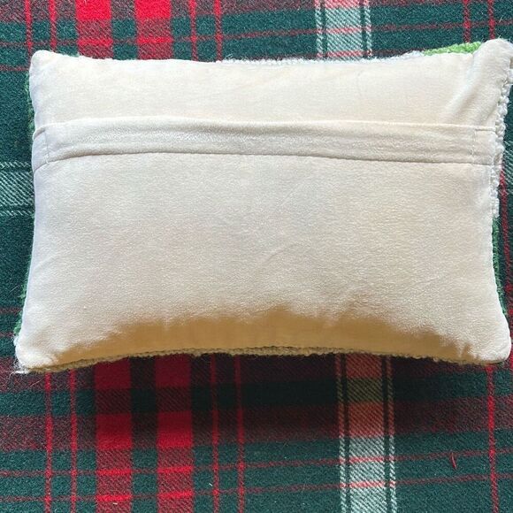 Peking Downhill Winter Skier Hooked Wool Pillow 8x12” - Picture 4 of 6